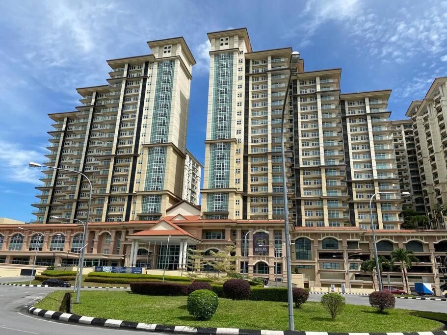 Myhome @ Riverine Resort Kuching Esterno foto